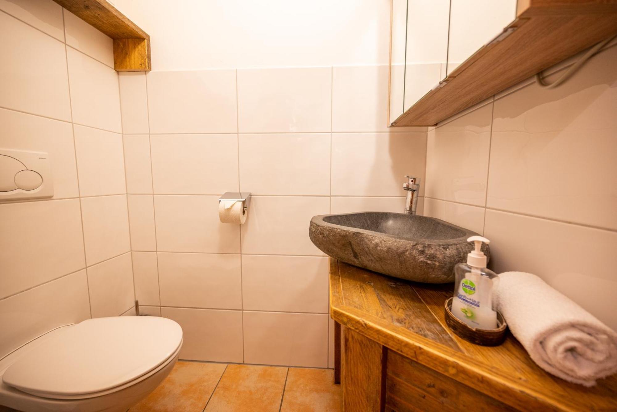 קפרון All Seasons Lodge By All In One Apartments מראה חיצוני תמונה